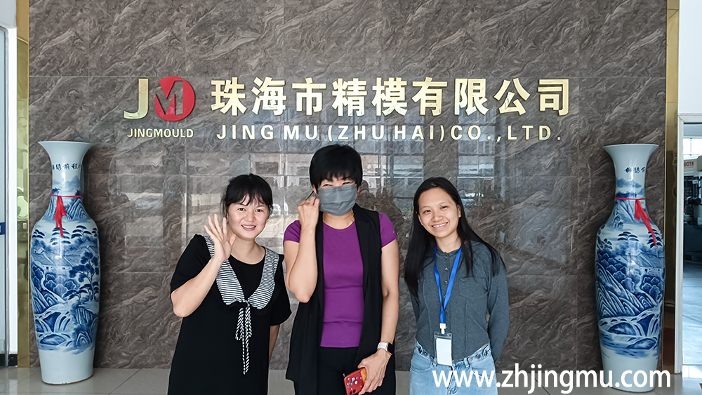 Russian customers visit Jingmu mold Company